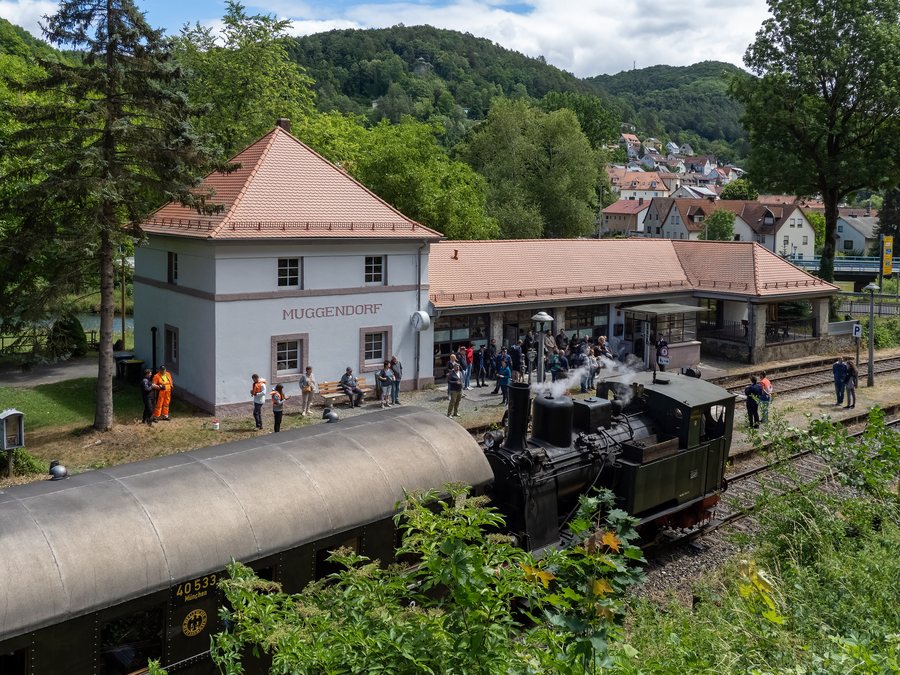 File:Bahnhof Muggendorf (Wiesenttal) Ploxemam-20220710-RM-123252.jpg