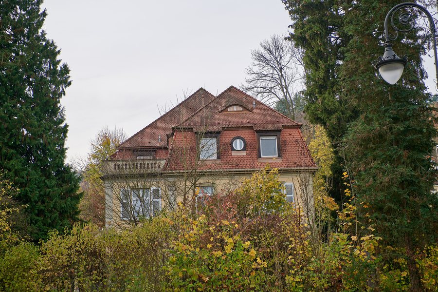 File:Staatsbad Brückenau, Villa D-6-72-113-68 Bad Brückenau 20221113 0107.jpg