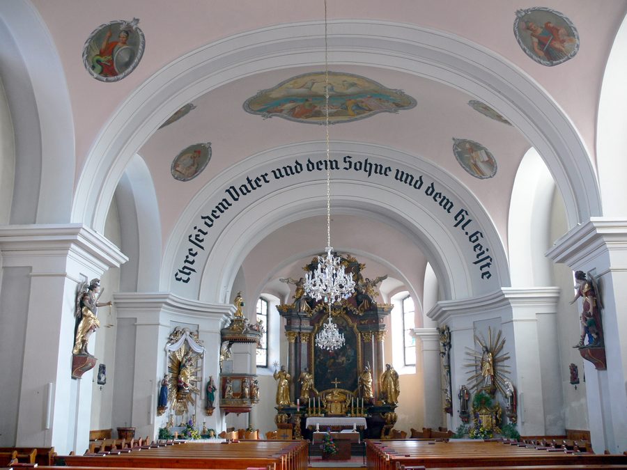 Innenraum der Pfarrkirche St. Josef in Kollerschlag