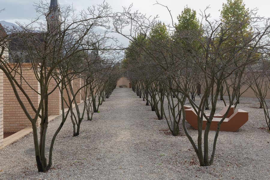 File:Jardín, Vaduz, Liechtenstein, 2022-10-23, DD 60.jpg