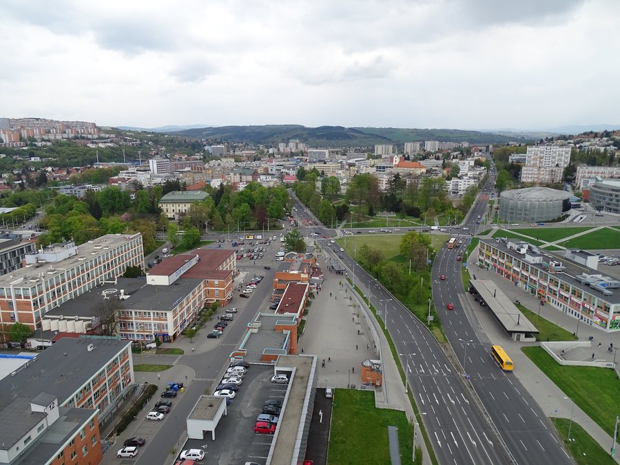 File:Zlín, výhled z Baťova mrakodrapu, 062.jpg
