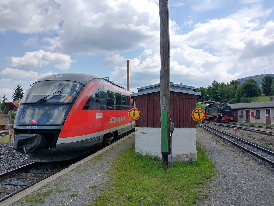 File:Cranzahl Erzgebirgsbahn.jpg