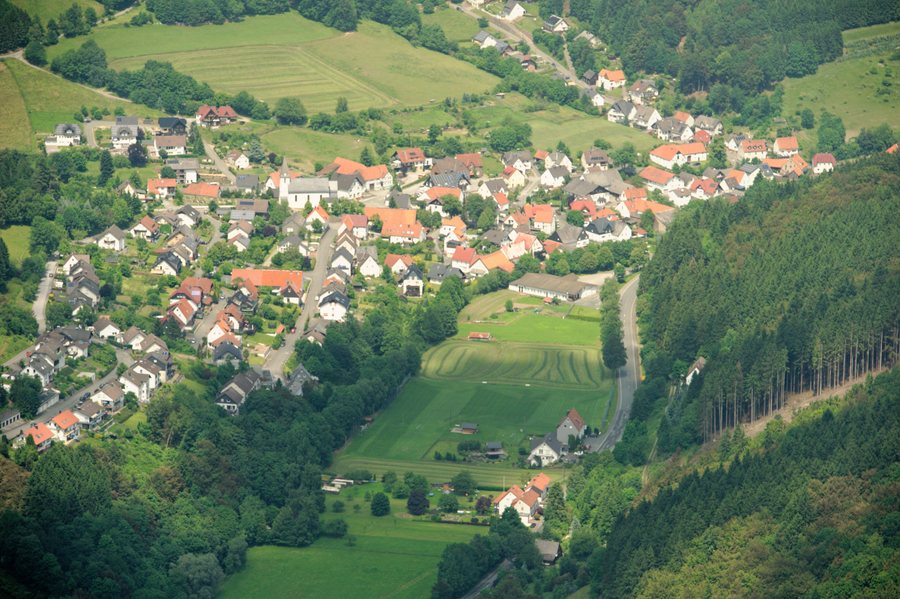 File:Brilon-Bontkirchen Sauerland-Ost 170.jpg