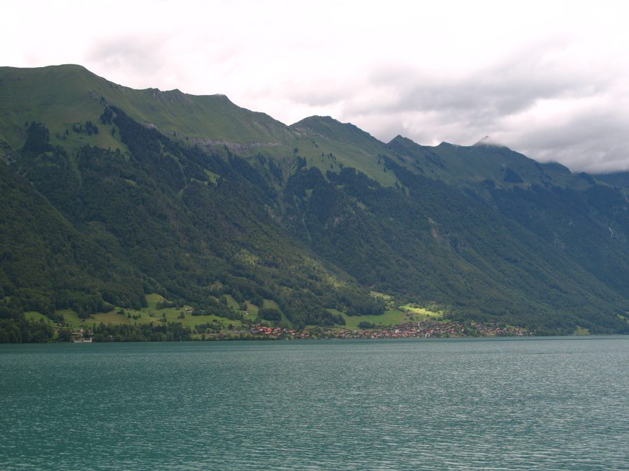 Oberried am Brienzersee am Ufer des Brienzersees in der Schweiz