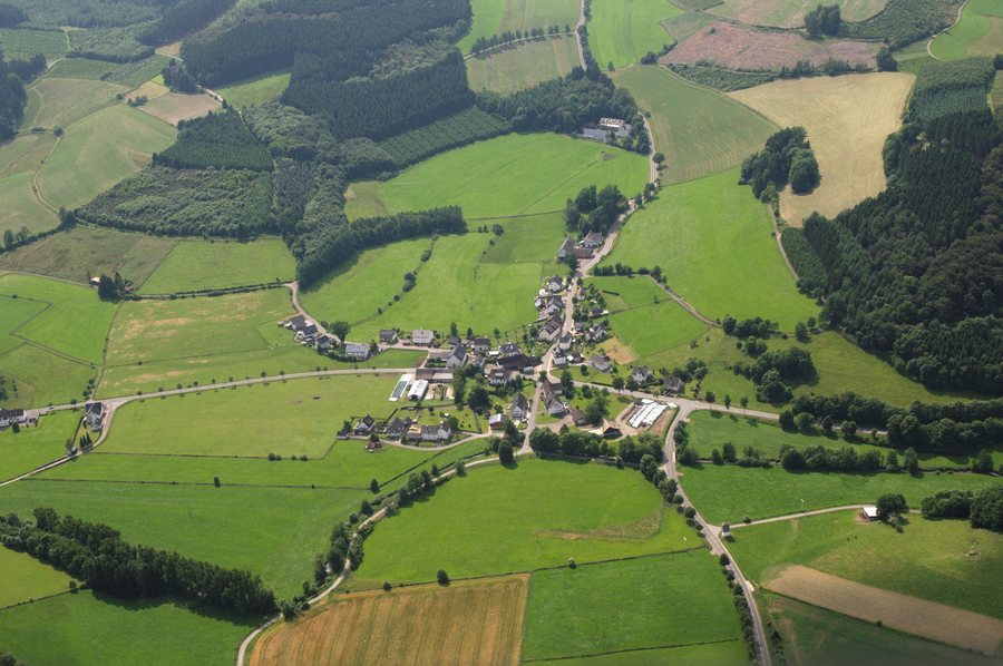 File:Schmallenberg-Menkhausen Sauerland Ost 873 pk.jpg