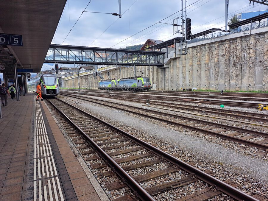 Bahnhof Spiez der BLS in Spiez, Schweiz