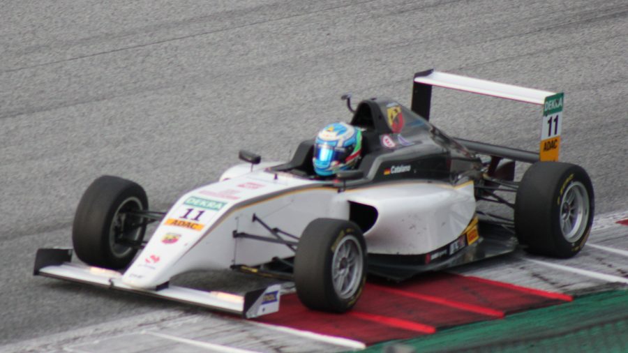 Formel-4-Rennwagen beim Rennwochenende in Spielberg