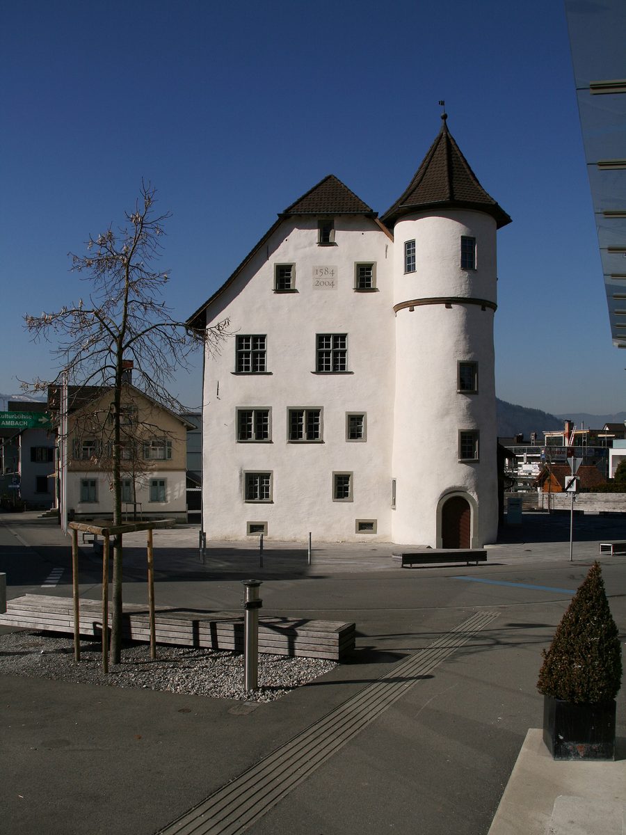 Jonas-Schlössle in Götzis, ein historischer Ansitz in Vorarlberg