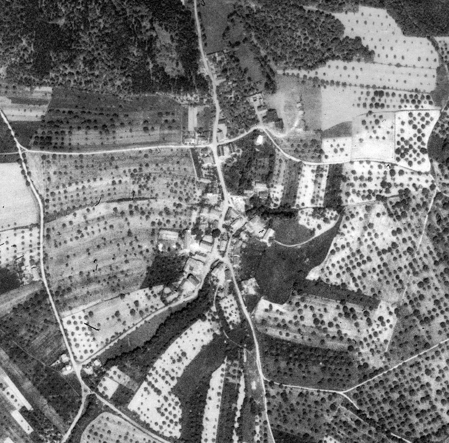 File:Málkov (okres Chomutov), historická ortofotomapa (50. léta).jpg