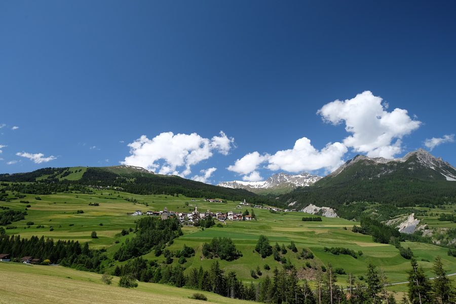 Blick von Cunter auf Riom und Parsonz in Graubünden