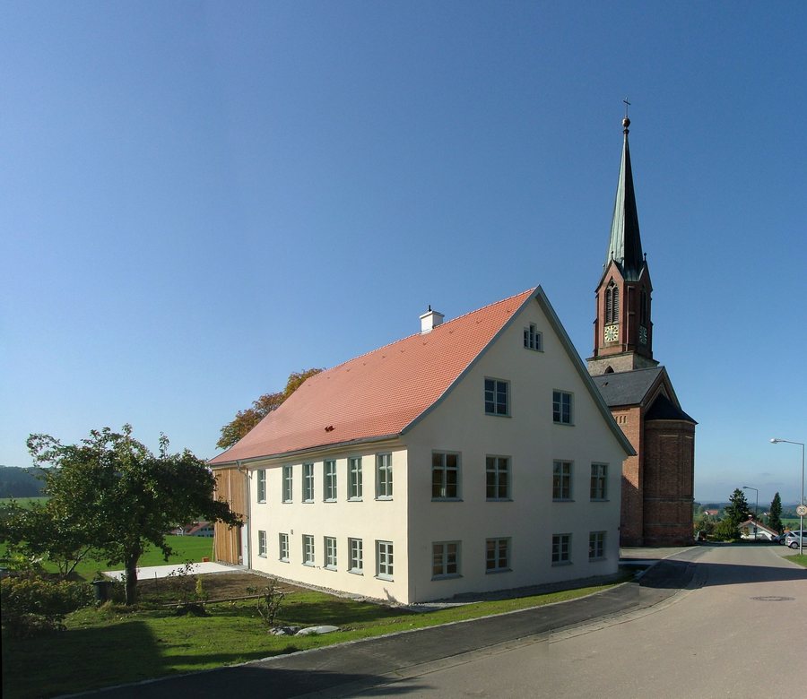 File:Pfarrzentrum Kimratshofen - panoramio.jpg