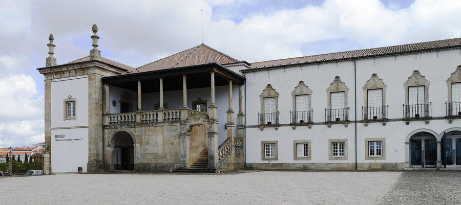 File:Castelo Branco April 2015-1a.jpg