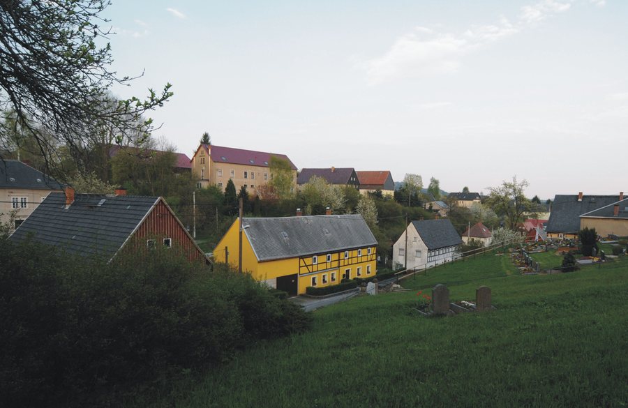 File:Ulbersdorf, general view - d.jpg
