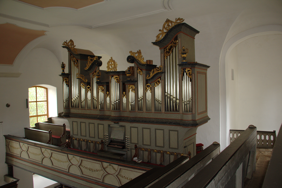 File:Freiensteinau Nieder-Moos Protestant Church Organ d.png
