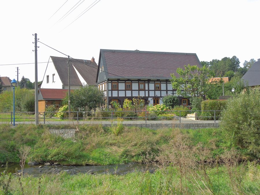 File:Hainewalde Aueweg 4.jpg