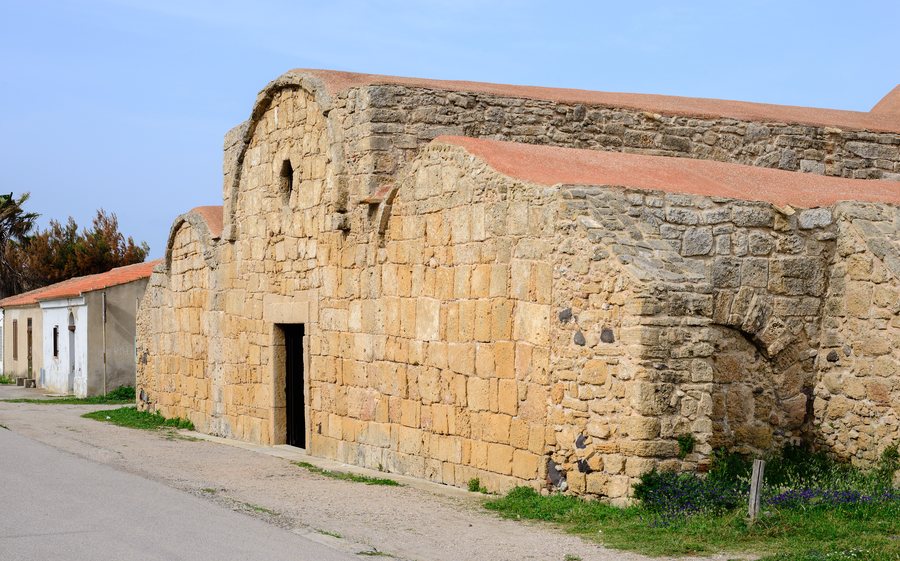 File:Church San Giovanni di Sinis - Cabras - Sardinia - Italy - 04.jpg