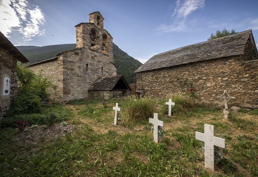 File:Santa Maria de Cardet.jpg