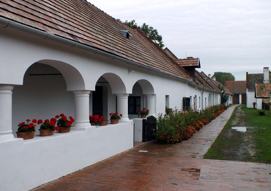 File:Tájház, 2013-ban. - Veszprém megye, Magyarpolány.jpg