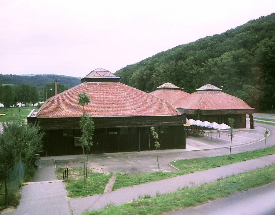 File:19860904610NR Orfü (Ungarn) Panoráma Camping.jpg
