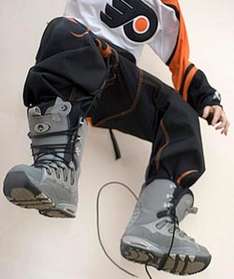 Snowboarder mit Snowboardhose